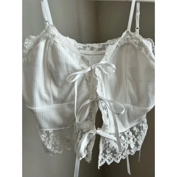 Cider Tie Front Lace Crop Top - Picture 2 of 6